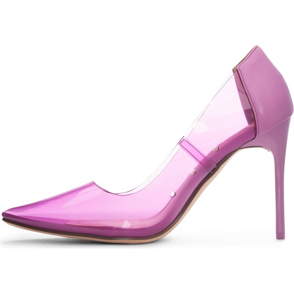 Darling Pointed Toe Pump - Picture 3 of 7